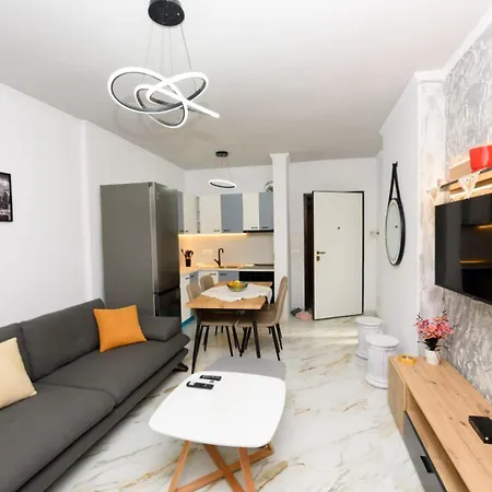 Edmois Apartmán Vlorë